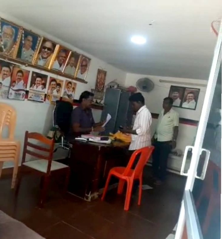 நுகர்பொருள் வாணிப அலுவலகத்தில் நடக்கு மெஹா கொள்ளை!!! கிடங்குகளில் பணியாற்றும் பணியாளர்களை கசக்கி பிழியும் அலுவலர் மூர்த்தி!  மூர்த்திக்கு முற்றுப்புள்ளி வைக்குமா அரசு? 