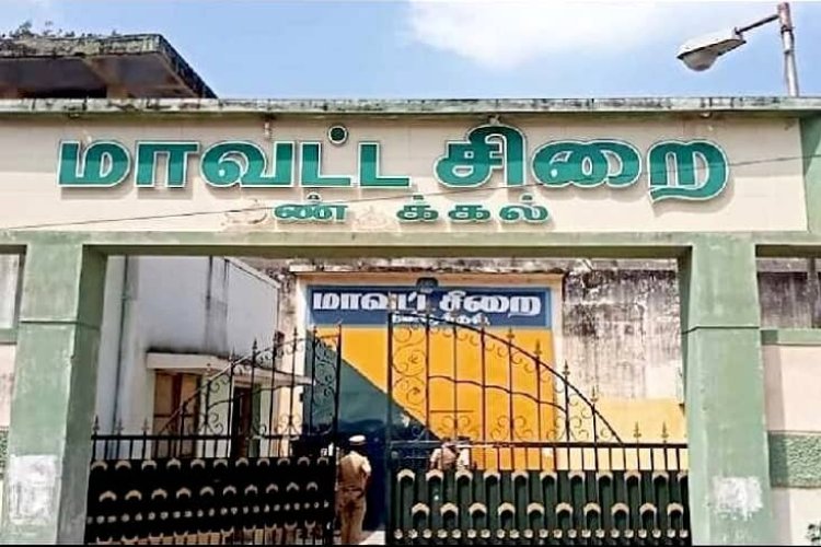 மாவட்ட ஜெயிலுக்குள் கஞ்சா விற்பனை செய்த சிறை காவலர் சஸ்பெண்ட்