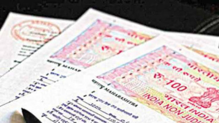 பத்திர பதிவின் போது அசையா சொத்துக்களைப் பத்திரப்பதிவு செய்யும்போது, அந்தச் சொத்துக்கான தாய் பத்திரம், அசல் ஆவணங்கள், வில்லங்கச் சான்றிதழ் உள்ளிட்ட ஆவணங்களைச் சமர்ப்பிப்பதை இந்த மசோதா கட்டாயமாக்குகிறது.