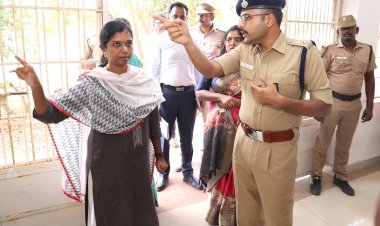 புதுக்கோட்டை அரசு மகளிர் கலைக்கல்லூரியில் அமைக்கப்படவுள்ள வாக்கு எண்ணும் மையத்தில் பாதுகாப்பு மற்றும் அடிப்படை வசதிகள் குறித்து மாவட்ட தேர்தல் அலுவலர்/ மாவட்ட ஆட்சித்தலைவர் திருமதி.மு.அருணா, இ.ஆ.ப., அவர்கள் நேரில் பார்வையிட்டு ஆய்வு செய்தார்.