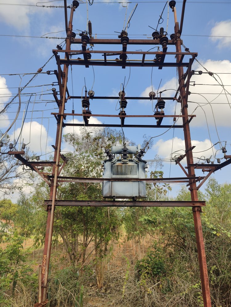 புதுக்கோட்டை மாவட்ட மின்சாரவாரிய இயக்களும், காத்தலும் தலைமை செயற்பொறியாளர் அவர்களின் கவனத்திற்கும் & உட்கோட்ட பிரிவு மச்சுவாடி உதவி செயற்பொறியாளர் அவர்களுக்கும், ஒரு பத்திரிகையாளனாக இல்லாமல் ஒரு விவசாயியாக வேண்டுகோள் வீ.வீரராகவன்!