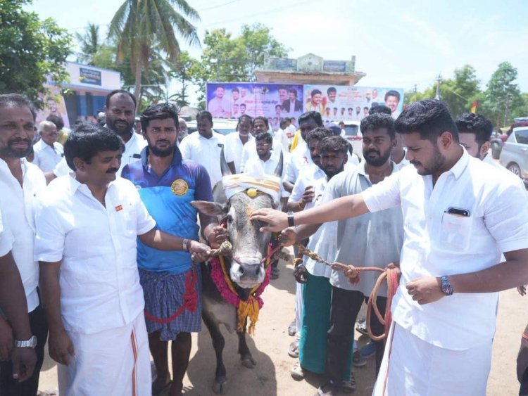 விஜயபாஸ்கருக்கு செக் வைத்த விஜய்.. முகமது பர்வாஸுக்கு ஆதரவாக நின்ற தலைமை.. எல்லாம் ஓவர்!